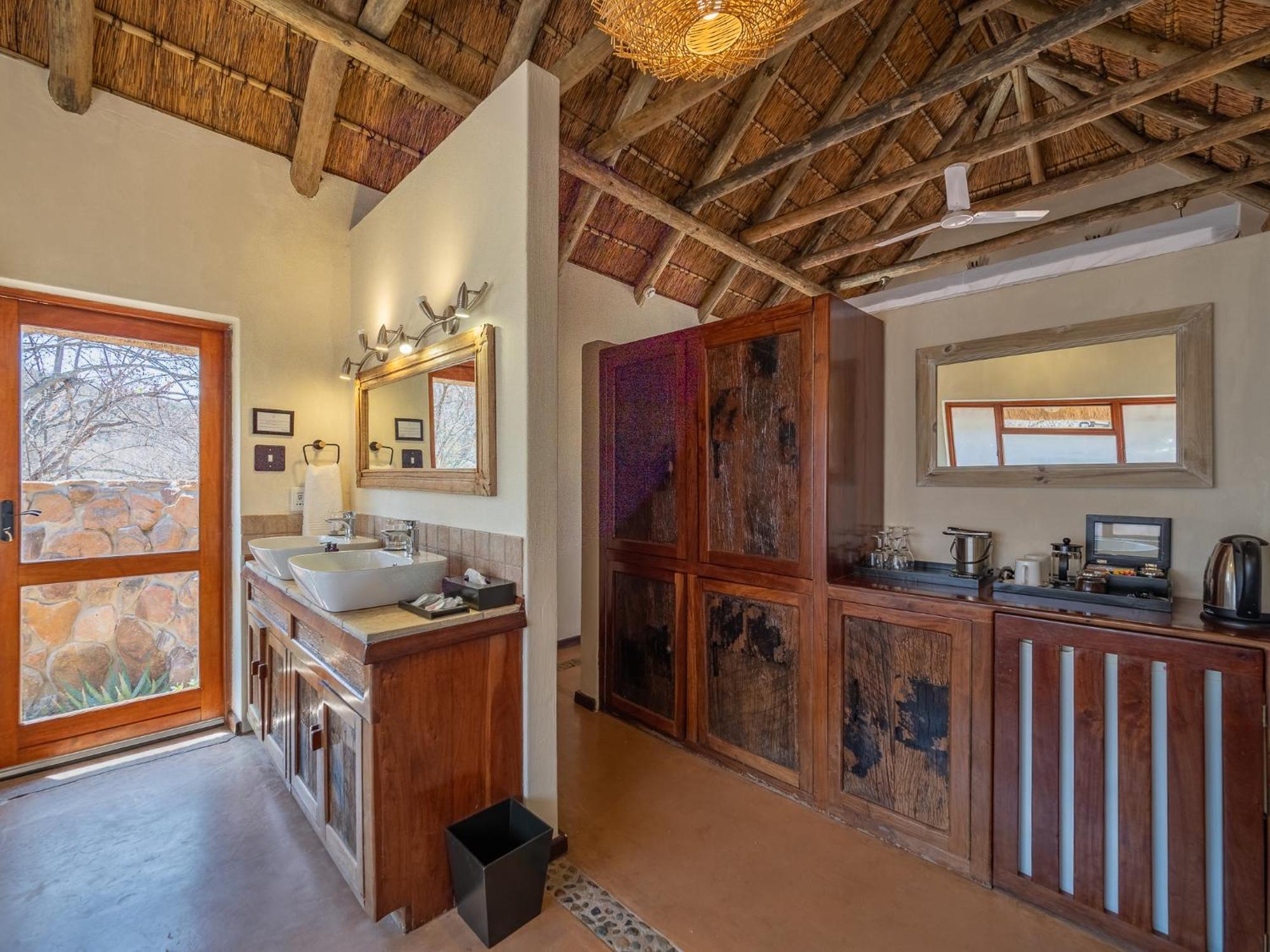 Shibula Solar Safari Big 5 Lodge Welgevonden Game Reserve Bagian luar foto