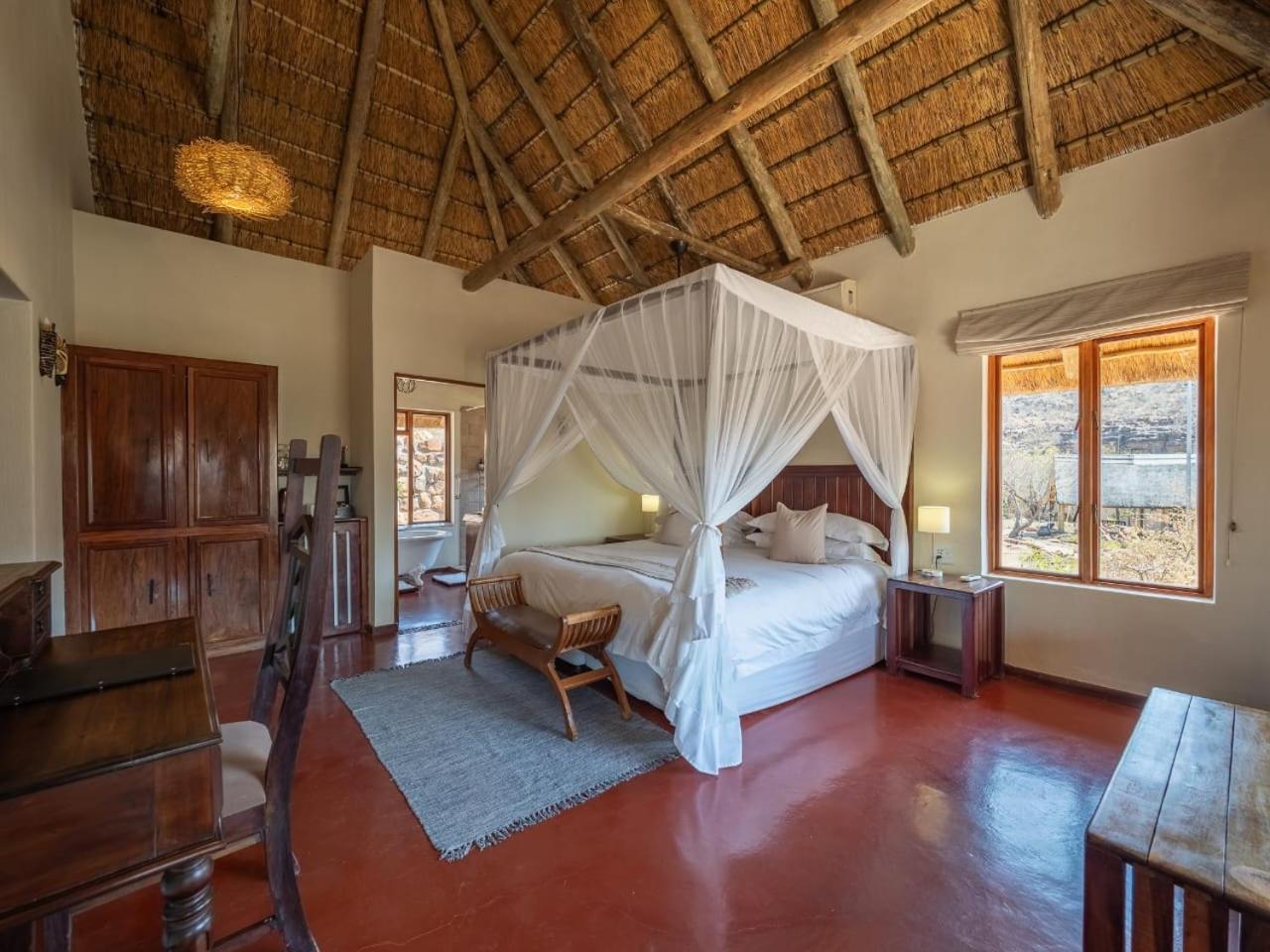 Shibula Solar Safari Big 5 Lodge Welgevonden Game Reserve Bagian luar foto